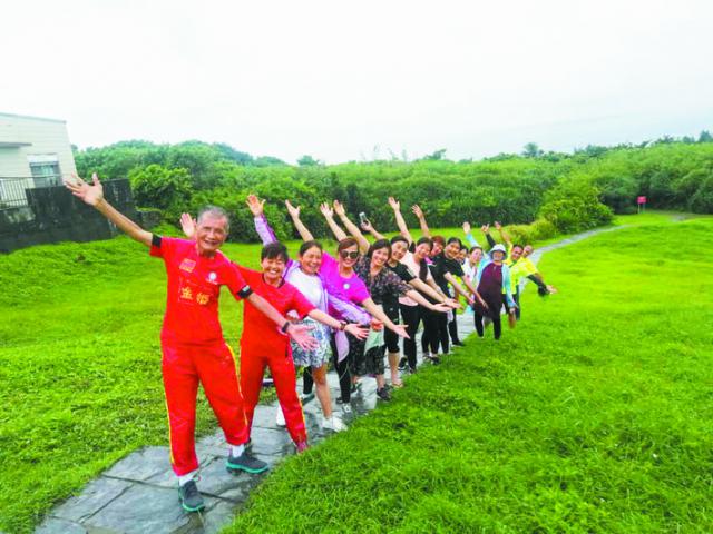 马拉松带气球是什么意思_马拉松冲刺带_马拉松带